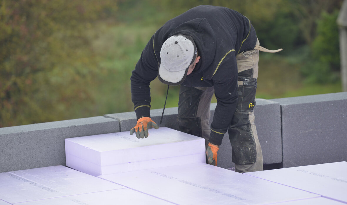 Het JACKODUR®-omkeerdak: de 2-in-1-oplossing voor alle platte daken - De bouw van een gecertificeerd Passiefhuis