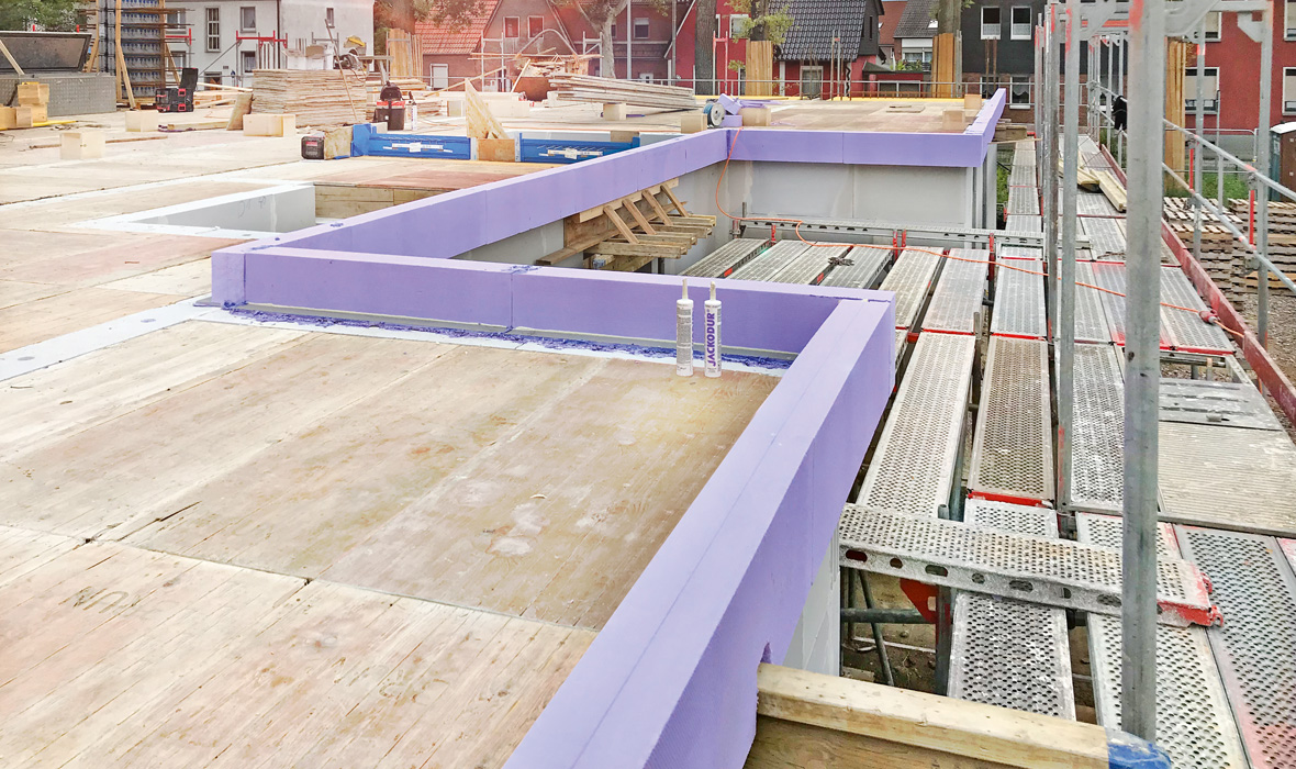 NIEUW – isolerende bekisting JACKODUR® Maxi - Nieuwe randbekisting voor een optimale isolatie van betonvloeren