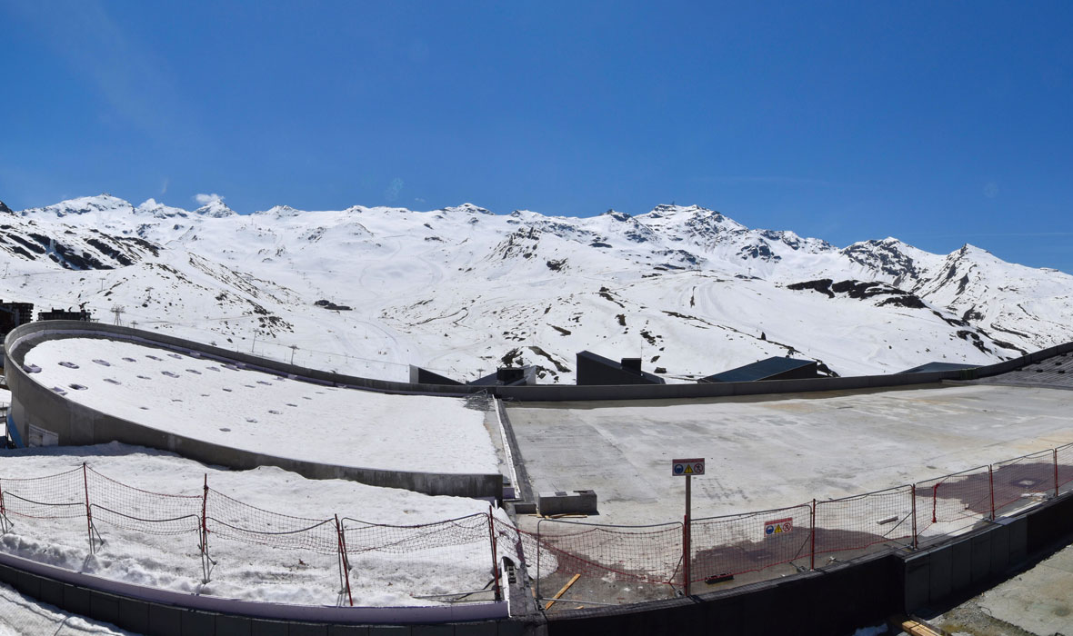 Sportcentrum Val Thorens - JACKODUR® voor omkeerdakisolatie wordt (ook) een skipiste!